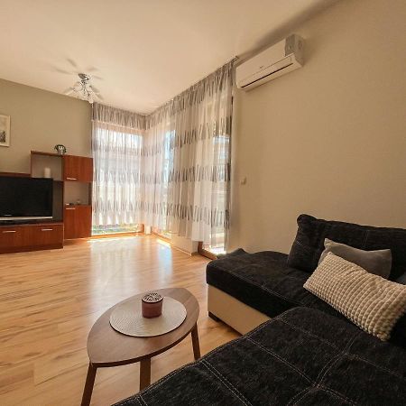 Summer Host Apartment Onegin ソゾポル エクステリア 写真